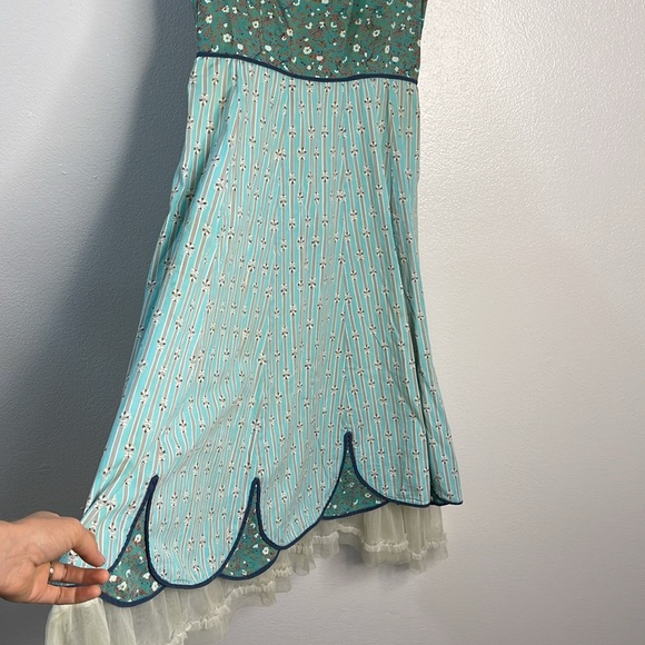 Black/White Floral Embroidered ANTHROPOLOGIE SNAK A-line Skirt - 4 main image 0